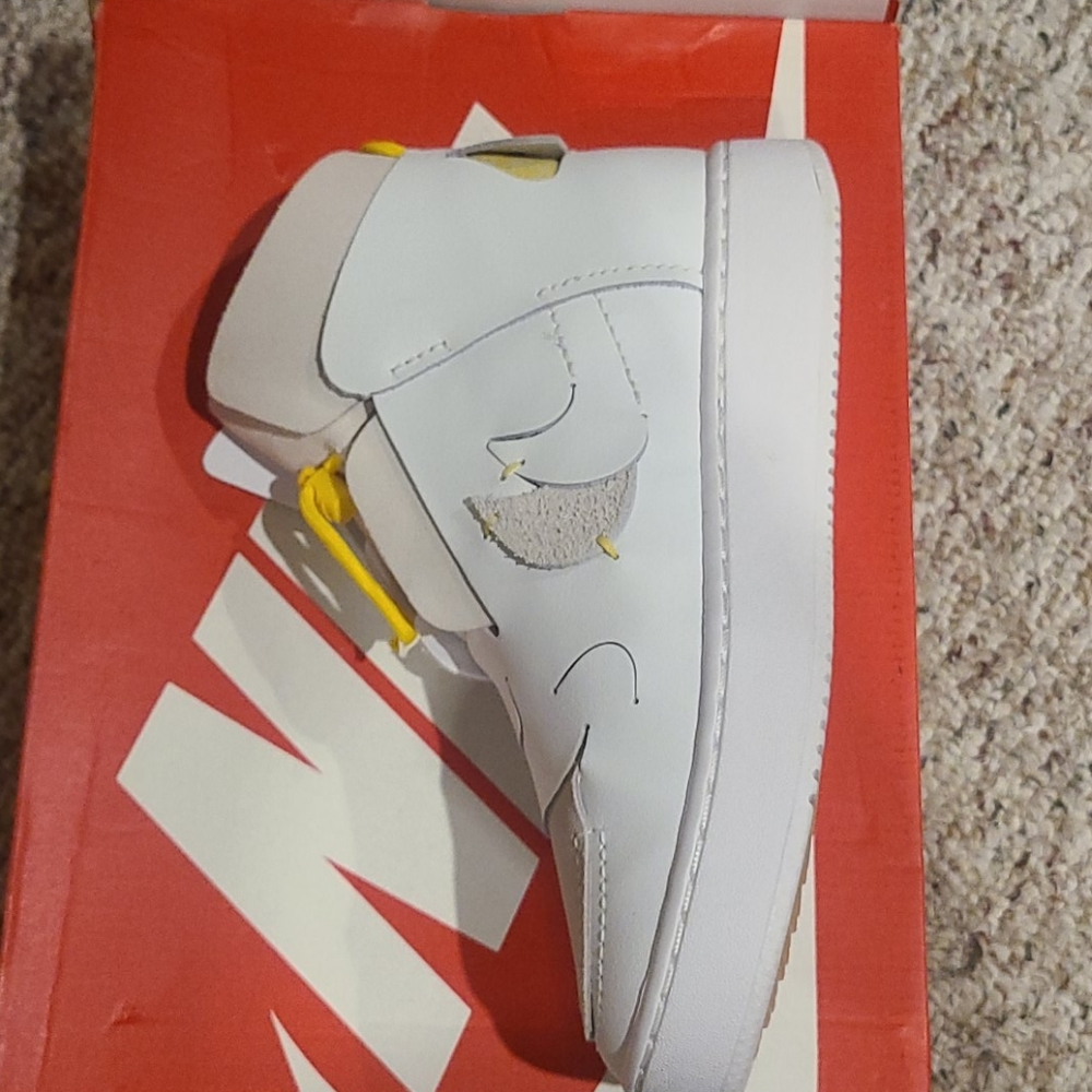 sneakers - Picture 4 of 5